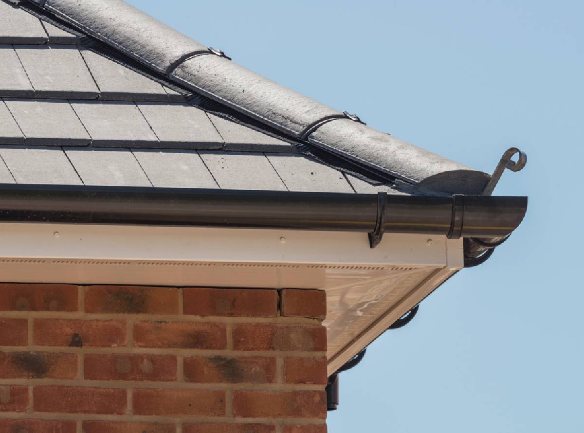 Roofers & landscapers in Nuneaton and Warwickshire